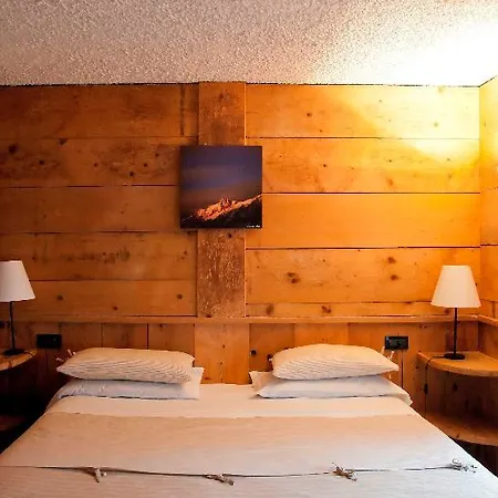Svizzero Apartment